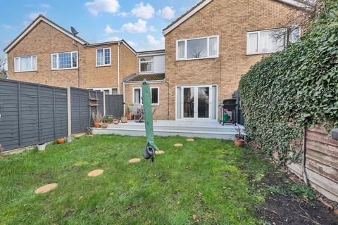 3 bedroom terraced house for sale, Willmott Road, Royston SG8