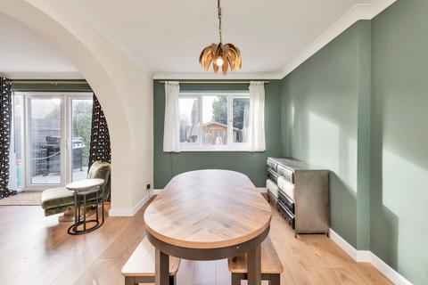 3 bedroom terraced house for sale, Willmott Road, Royston SG8
