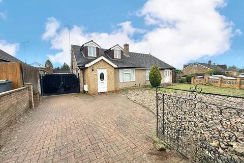 3 bedroom bungalow for sale, Warden Hill Road, Warden Hills, Luton, Bedfordshire, LU2 7AF