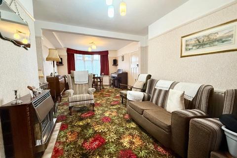 3 bedroom semi-detached house for sale, Warden Hill Road, Warden Hills, Luton, Bedfordshire, LU2 7AF