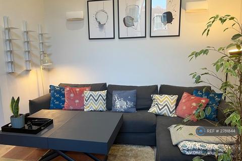 1 bedroom flat to rent, Lancaster Gate, London, W2