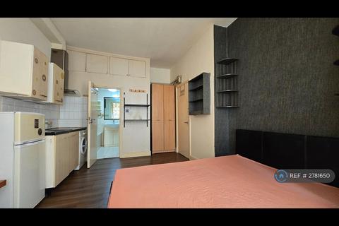 Studio to rent, Sunny Gardens Road, London, NW4