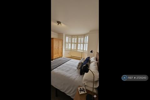 undefined, West Wycombe Road, High Wycombe, HP12