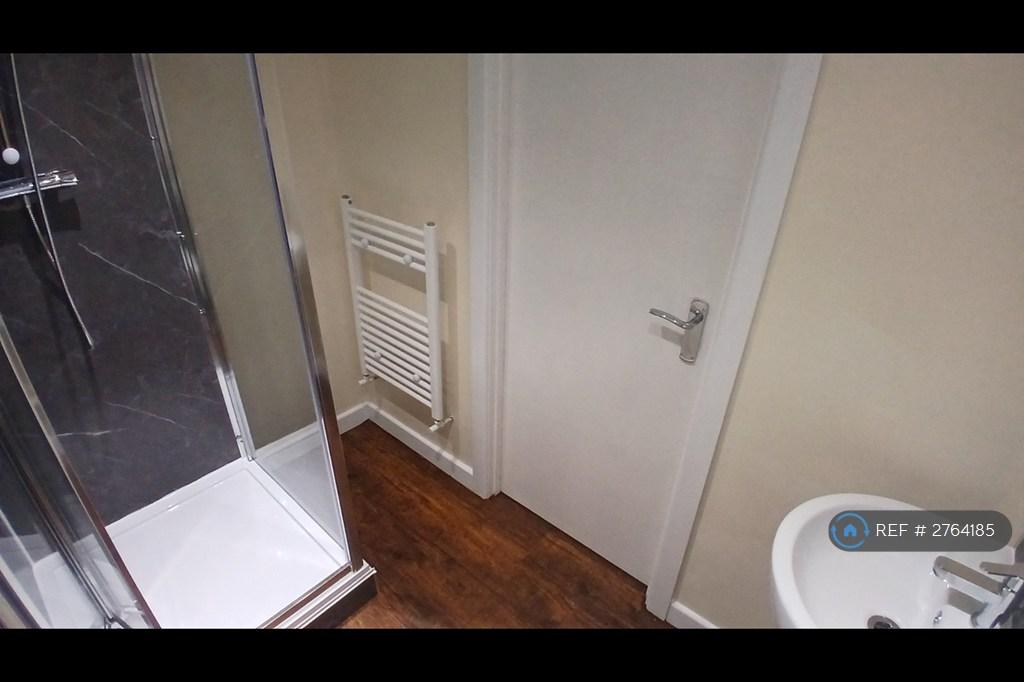 Master Bedroom Ensuite