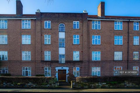 1 bedroom in a flat share to rent, Norbiton Hall, Kingston Upon Thames, KT2
