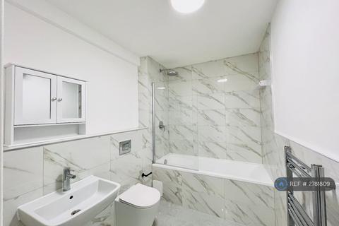 1 bedroom flat to rent, Mitcham Road, London, SW17