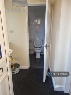 2 bedroom flat to rent, Westmorland Avenue, Blackpool, FY1