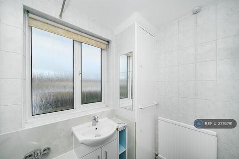 3 bedroom semi-detached house to rent, Streatfield Road, Harrow, HA3