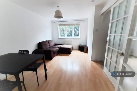 1 bedroom flat to rent, Burbage House, London, SE14