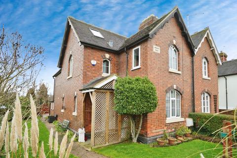 undefined, Rolleston Road, Burton-on-trent, DE13