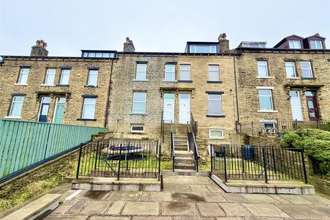 3 bedroom terraced house for sale, 19, Savile Park St, Halifax