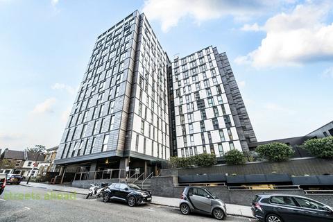 undefined, Masons Avenue, Croydon, CR0