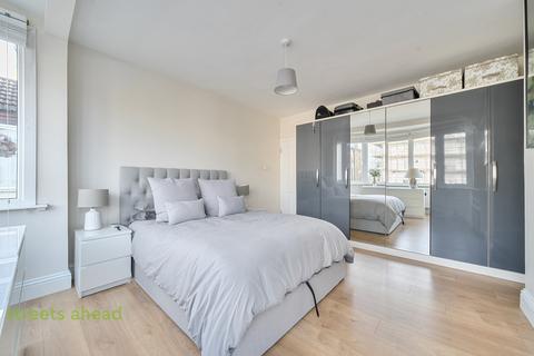 undefined, Lancaster Road, London, SE25