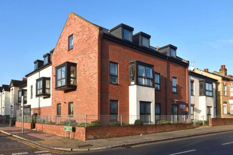 undefined, Elmers End Road, Beckenham, BR3