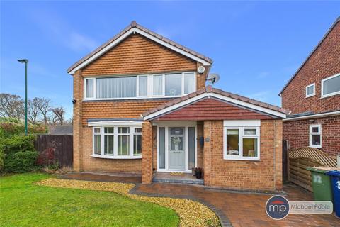 Detached house - Esher Avenue, Normanby