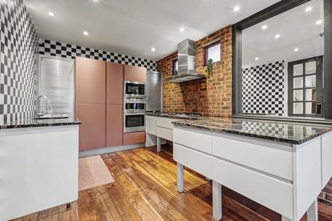3 bedroom detached house to rent, Goldhurst Terrace, South Hampstead, London NW6