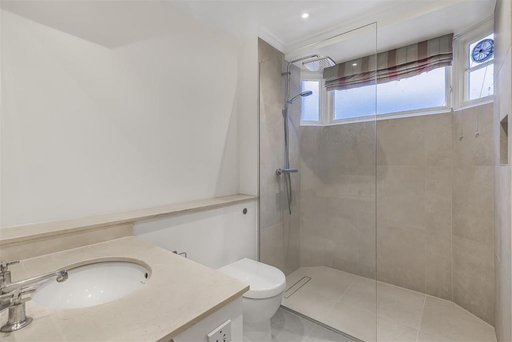Master En-suite
