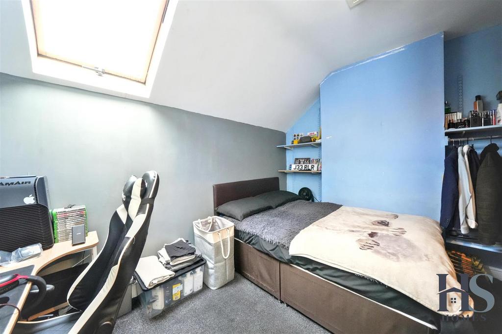 Bed3.jpg