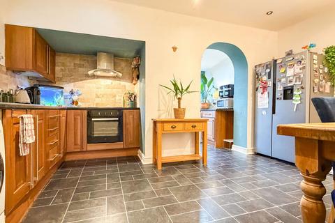 3 bedroom semi-detached house for sale, Colwall Avenue, Hull HU5