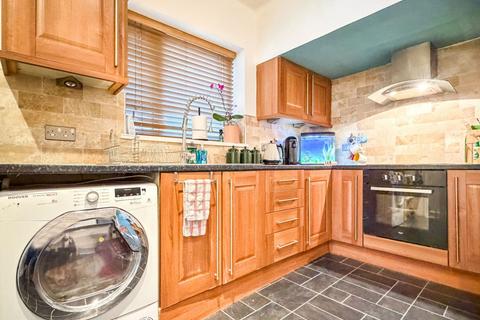 3 bedroom semi-detached house for sale, Colwall Avenue, Hull HU5