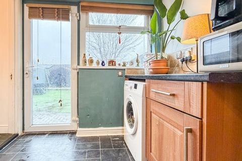 3 bedroom semi-detached house for sale, Colwall Avenue, Hull HU5