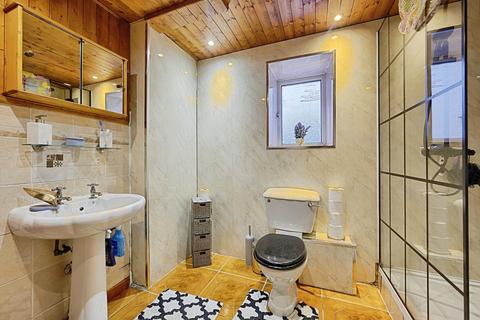 3 bedroom terraced house for sale, Upper Kell, Halifax, HX2