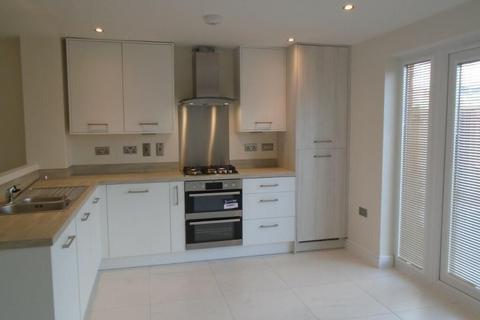 3 bedroom end of terrace house to rent, Devis Way, Knutsford