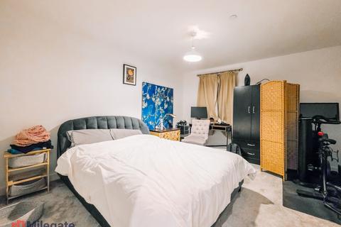 1 bedroom flat to rent, Hoffmans Road, London E17