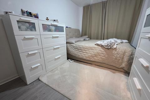 2 bedroom maisonette to rent, St. Pauls Rise, London