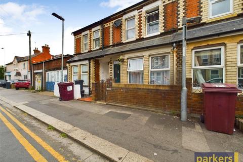 undefined, Pitcroft Avenue, Berkshire RG6