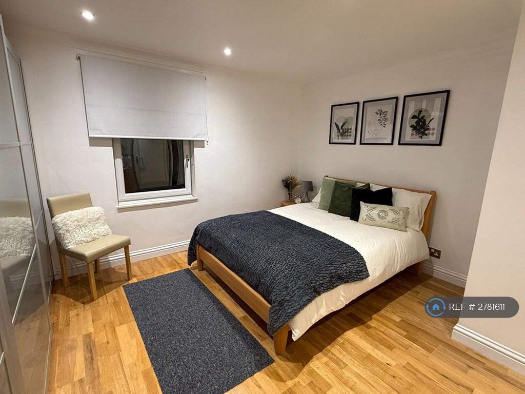 Room 4