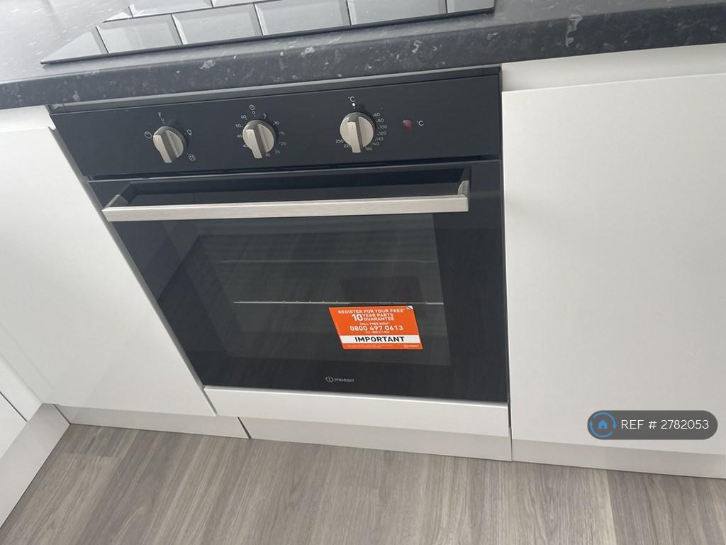 Oven