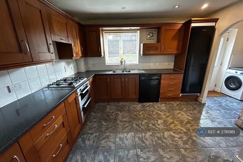 4 bedroom end of terrace house to rent, Anchor Crescent, Birmingham, B18