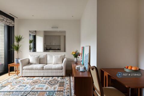 1 bedroom flat to rent, Newman Street, London, W1T