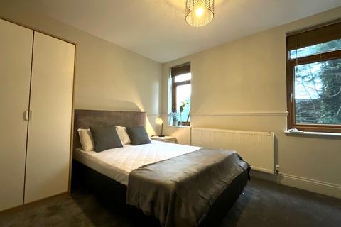 undefined, Room 2, 157 Beckett Road