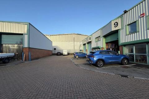 Warehouse to rent, 7 Downley Rd Havant PO9 2NJ