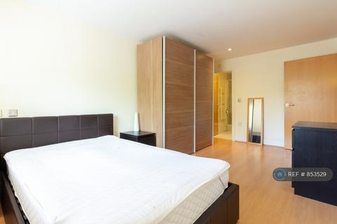 2 bedroom flat to rent, Rotherhithe Street, London, SE16