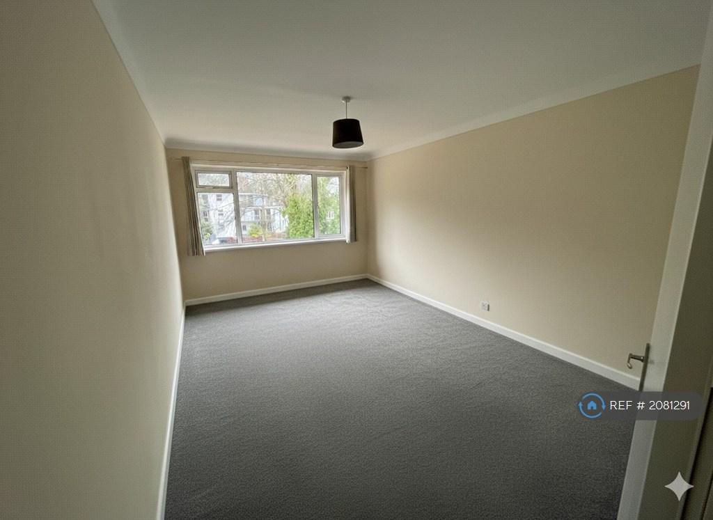 Large Double Bedroom