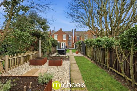 3 bedroom semi-detached house for sale, Hamilton Road, Colchester, CO3