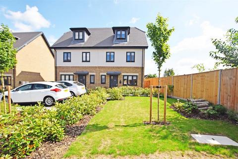 undefined, Charcott Close, Rainham