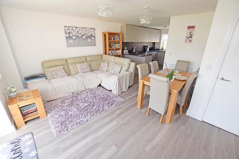 undefined, Charcott Close, Rainham
