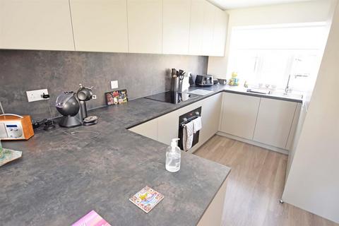 undefined, Charcott Close, Rainham