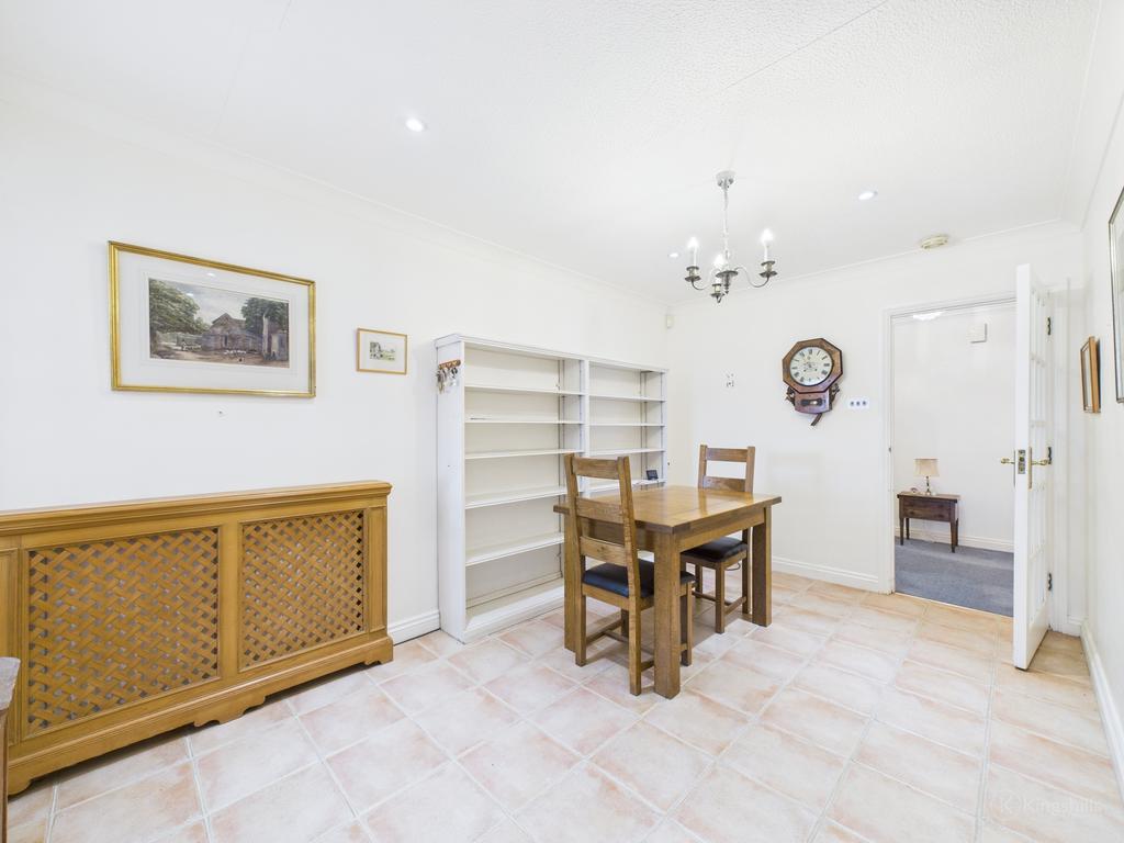 Breakfast Room
