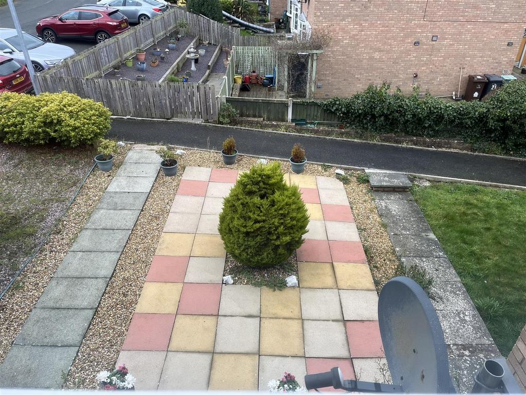 10 Conway Close3 IMG 9236.jpeg
