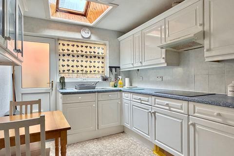 3 bedroom detached bungalow for sale, The Meadows, Lyndhurst, SO43