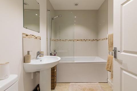 undefined, Carcaixent Square, Newbury, Berkshire, RG14