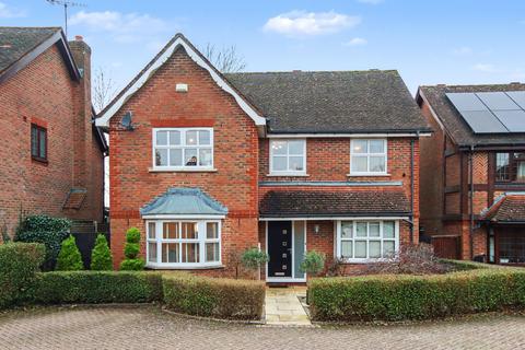undefined, Elmhurst Close, Bushey, WD23