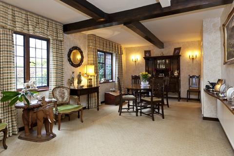 undefined, Ashley Park Avenue, Ashley Park, KT12