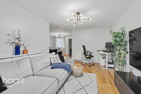 undefined, Hove Close, Grays