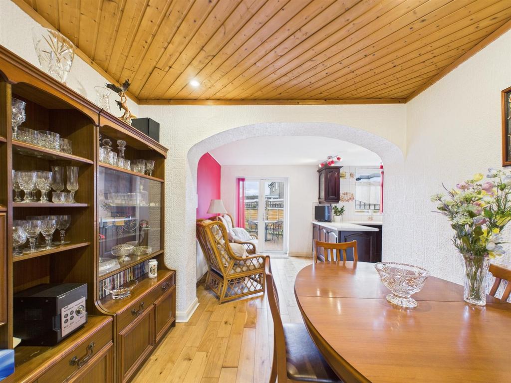 Open Plan Kitchen/Dining Room